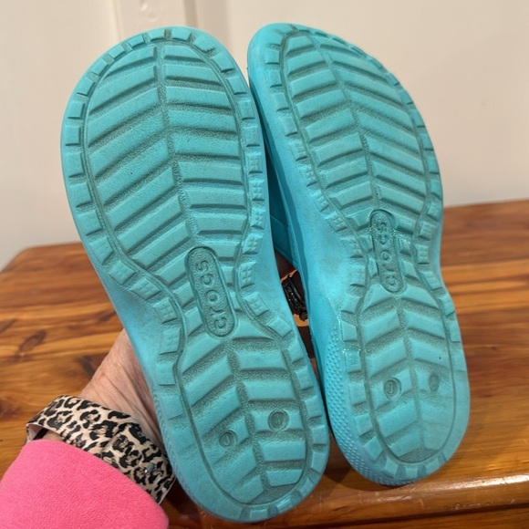 Crocs Comfort Turquoise Blue Slides - Picture 5 of 7